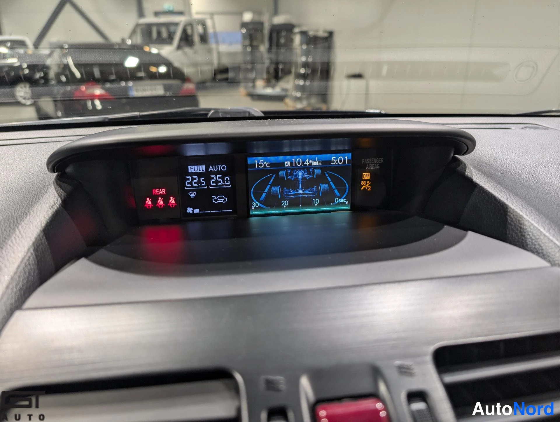 Harmaa Subaru Forester 2013, yksityiskohta, kuva 22