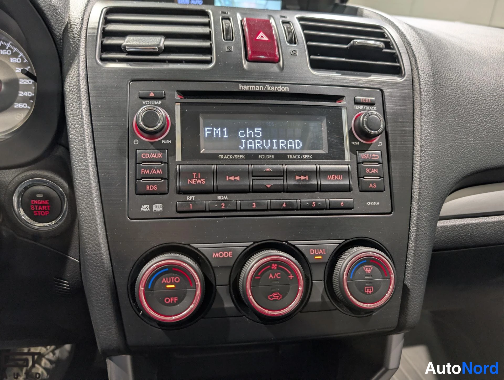 Harmaa Subaru Forester 2013, yksityiskohta, kuva 24