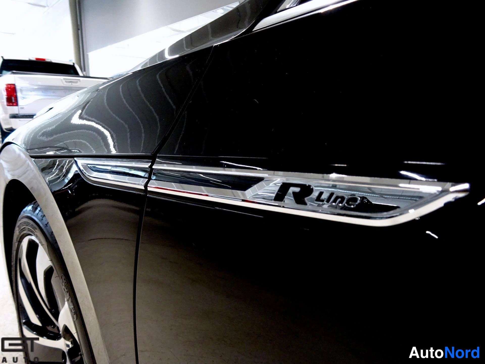 Vihreä Volkswagen Arteon 2018, yksityiskohta, kuva 19