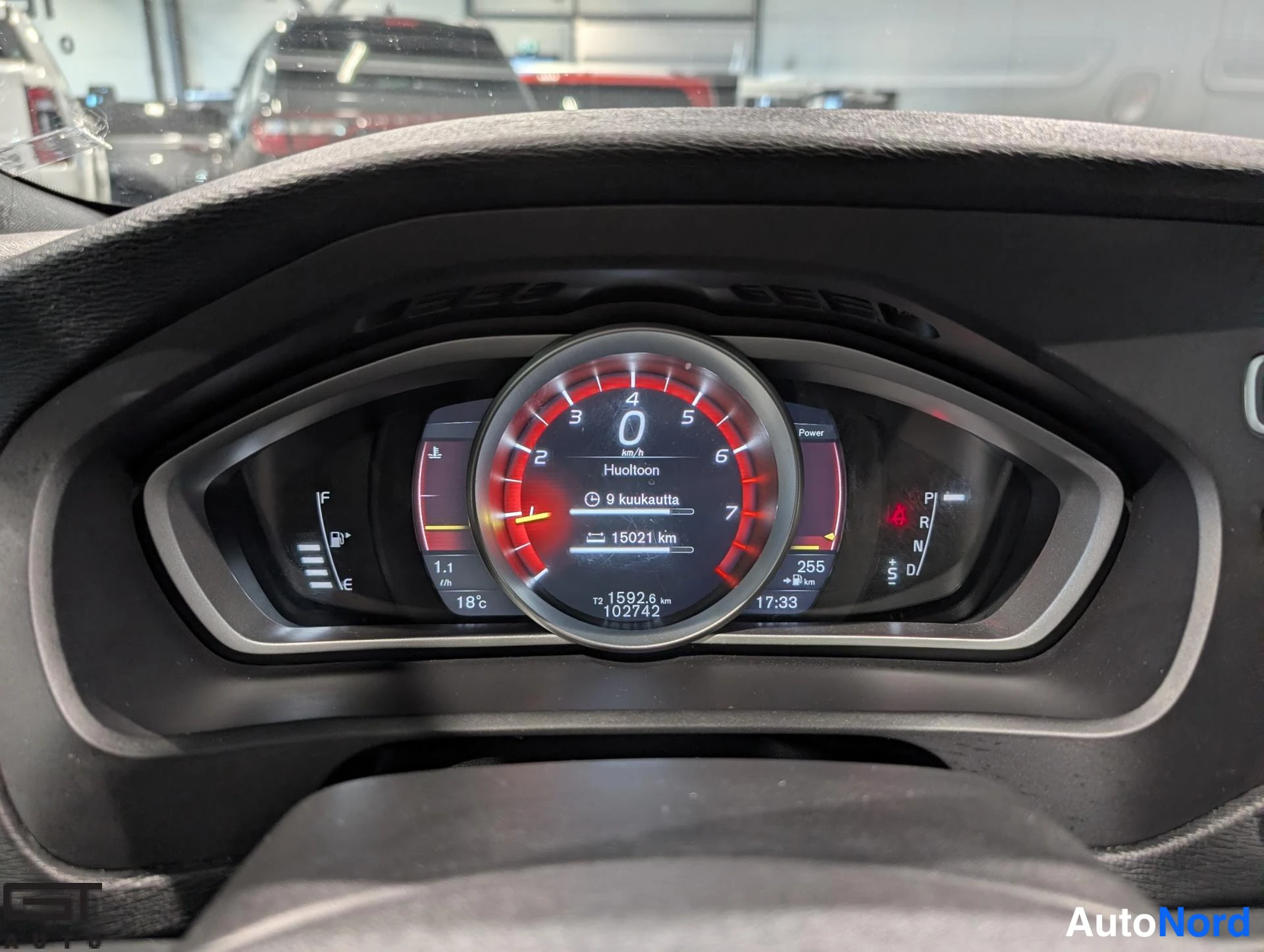 Hopea Volvo V40 2018, yksityiskohta, kuva 21