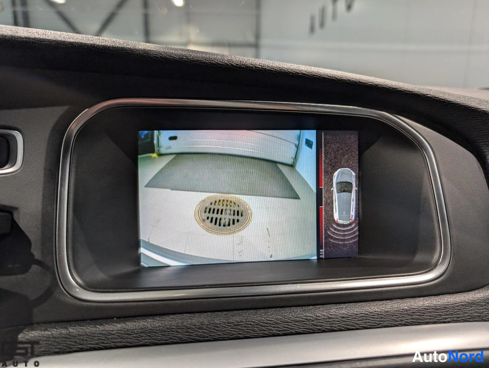 Hopea Volvo V40 2018, yksityiskohta, kuva 23