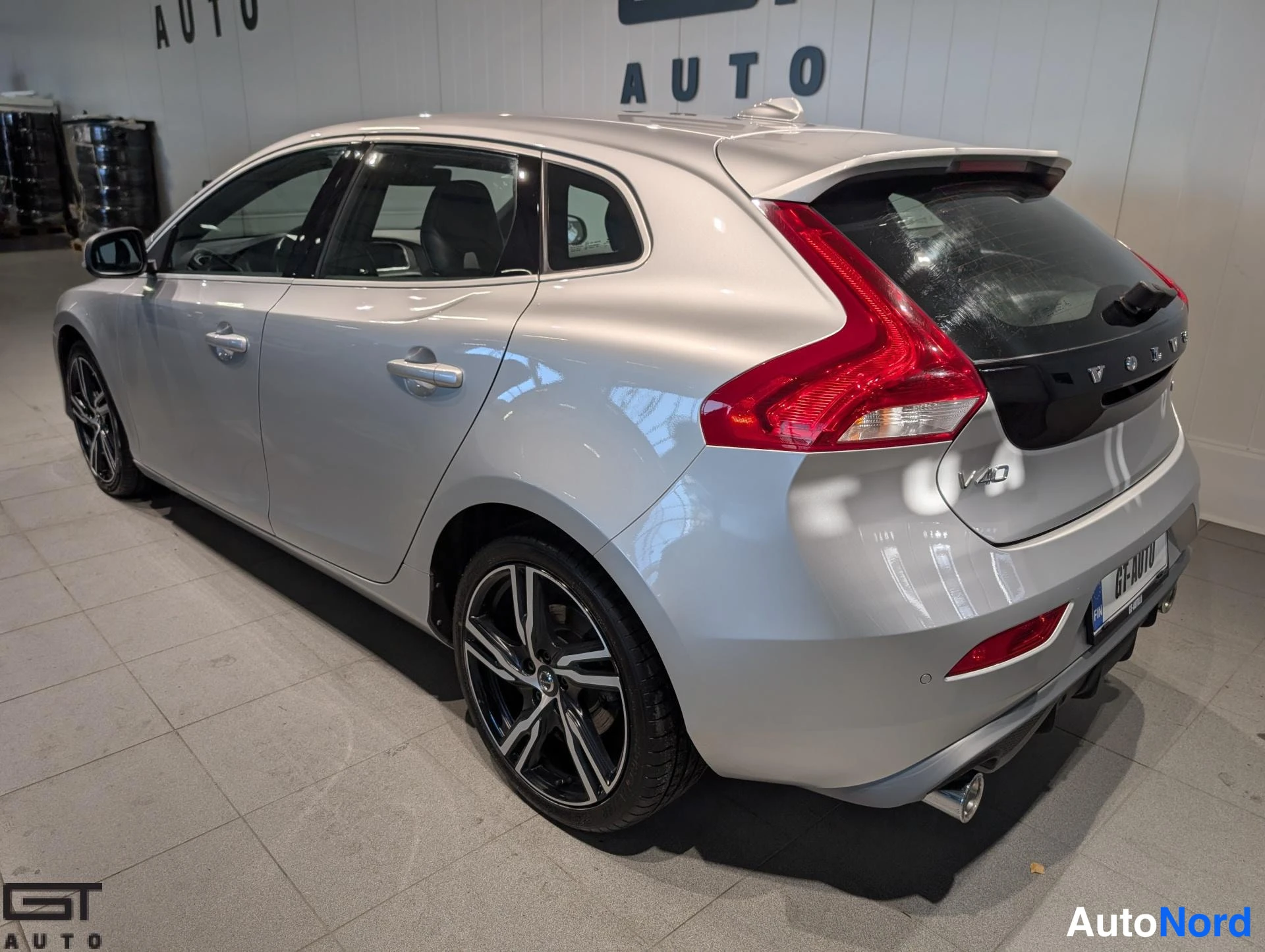 Hopea Volvo V40 2018, takaviisto, kuva 7