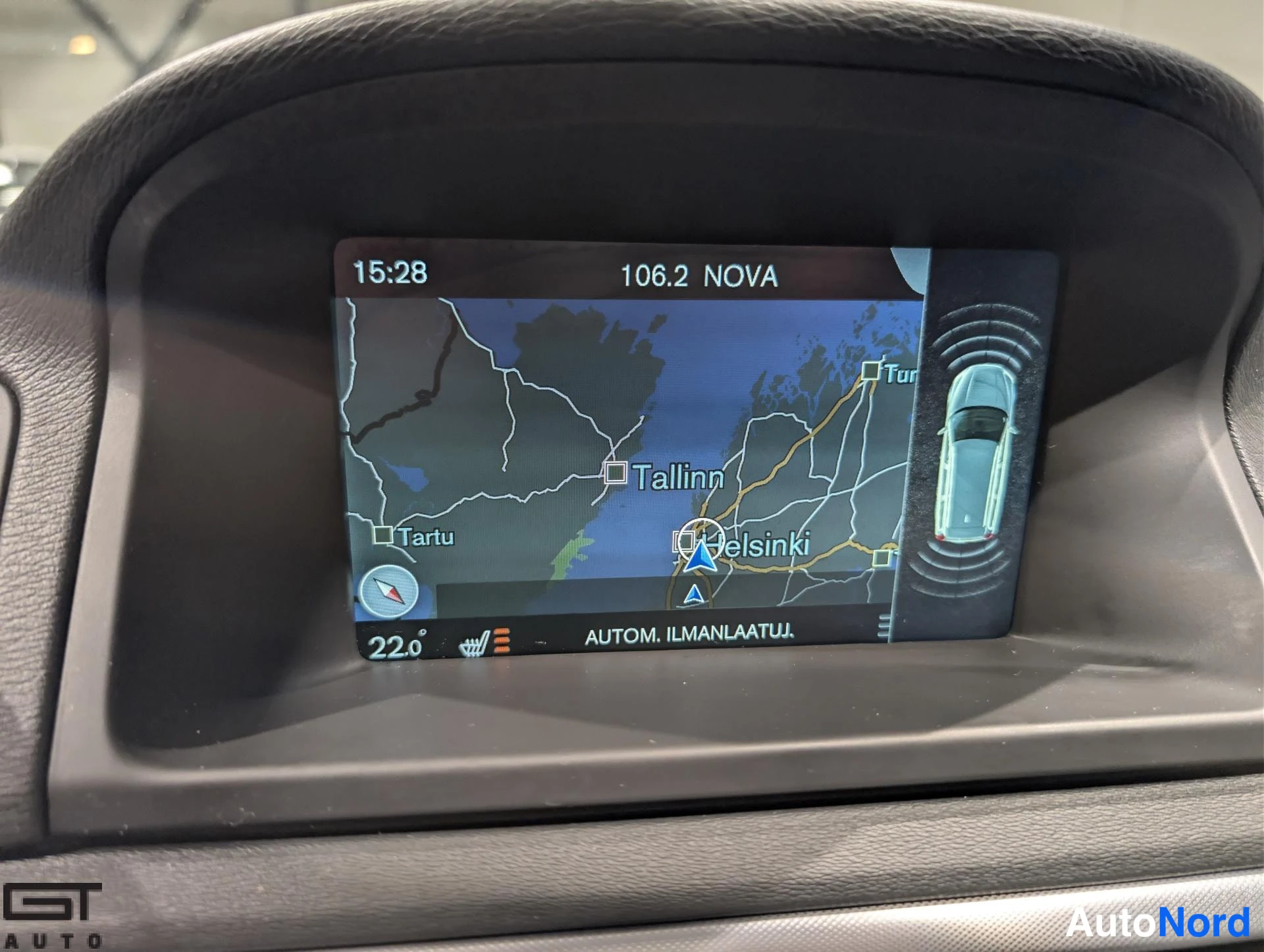 Sininen Volvo V70 2016, yksityiskohta, kuva 20