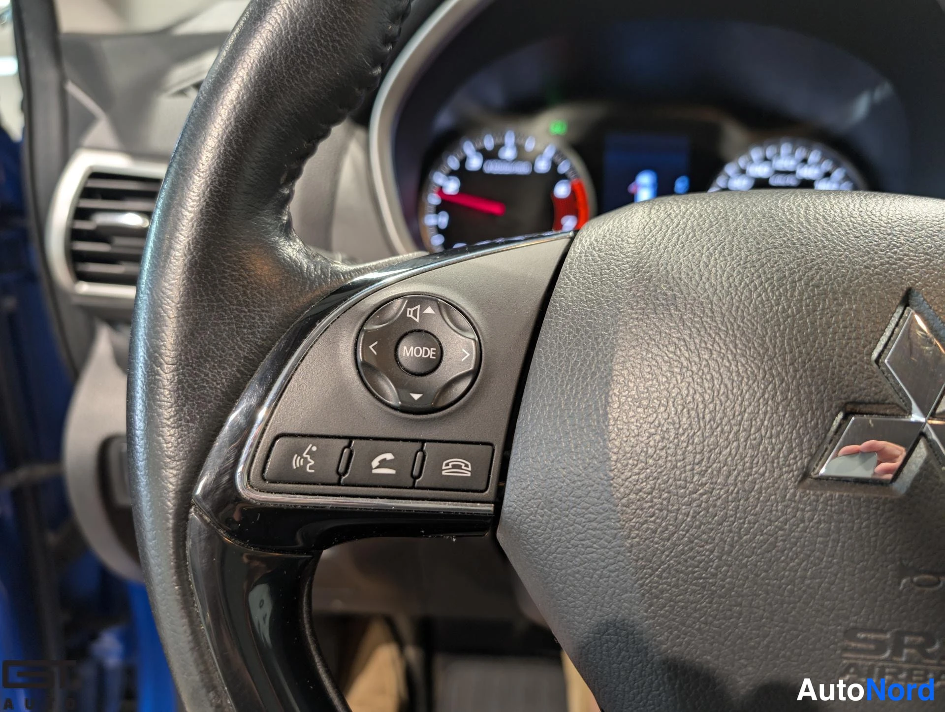 Blue Mitsubishi Eclipse Cross 2021, detail, photo 15