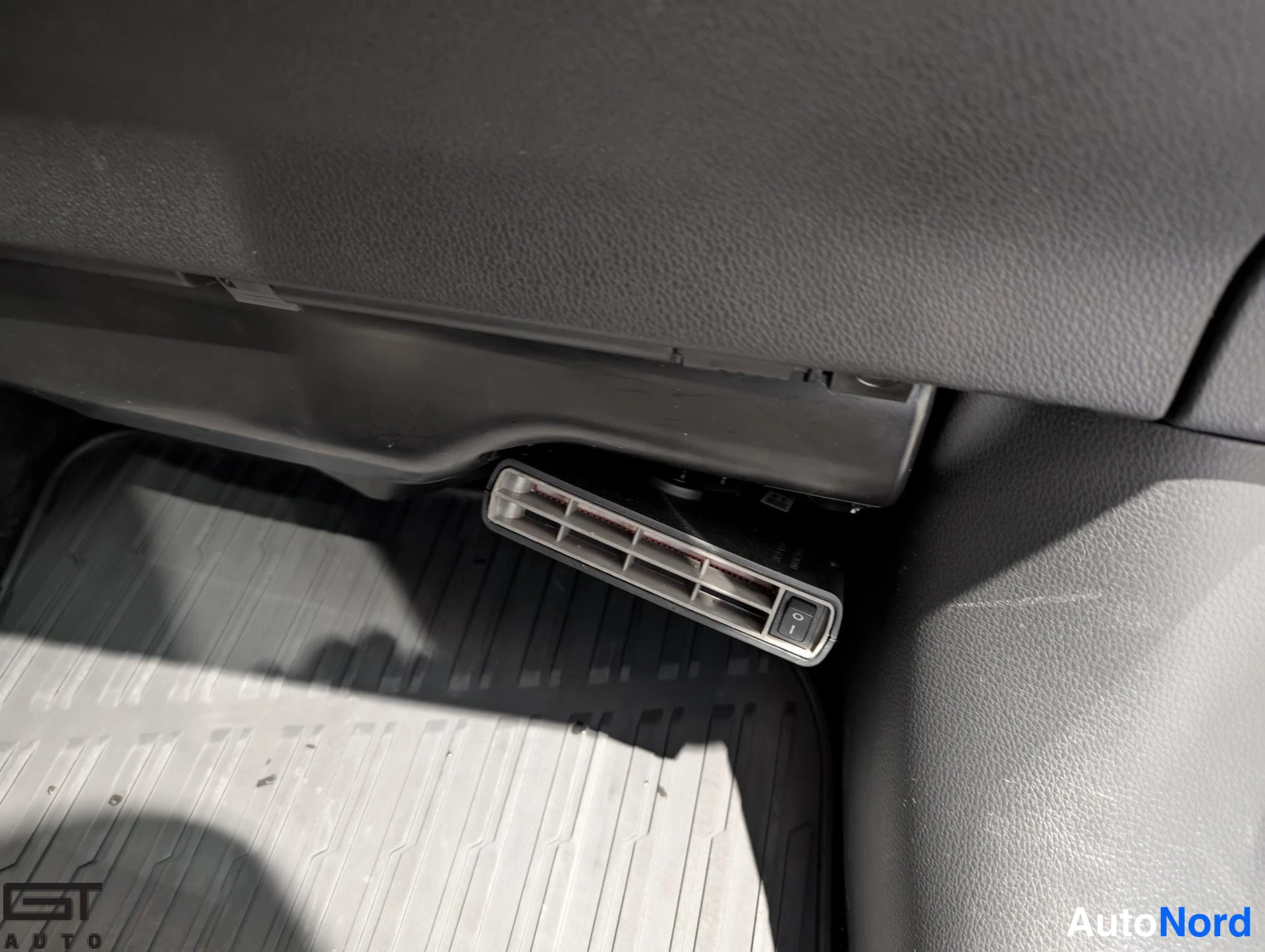 Blue Mitsubishi Eclipse Cross 2021, detail, photo 24