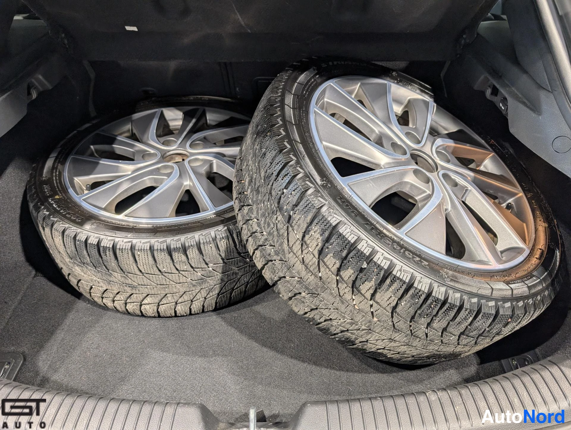 Harmaa Hyundai i30 2019, tavaratila, kuva 17
