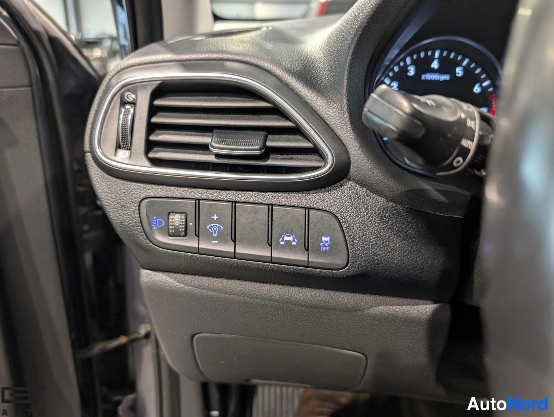 Harmaa Hyundai i30 2019, yksityiskohta, kuva 18