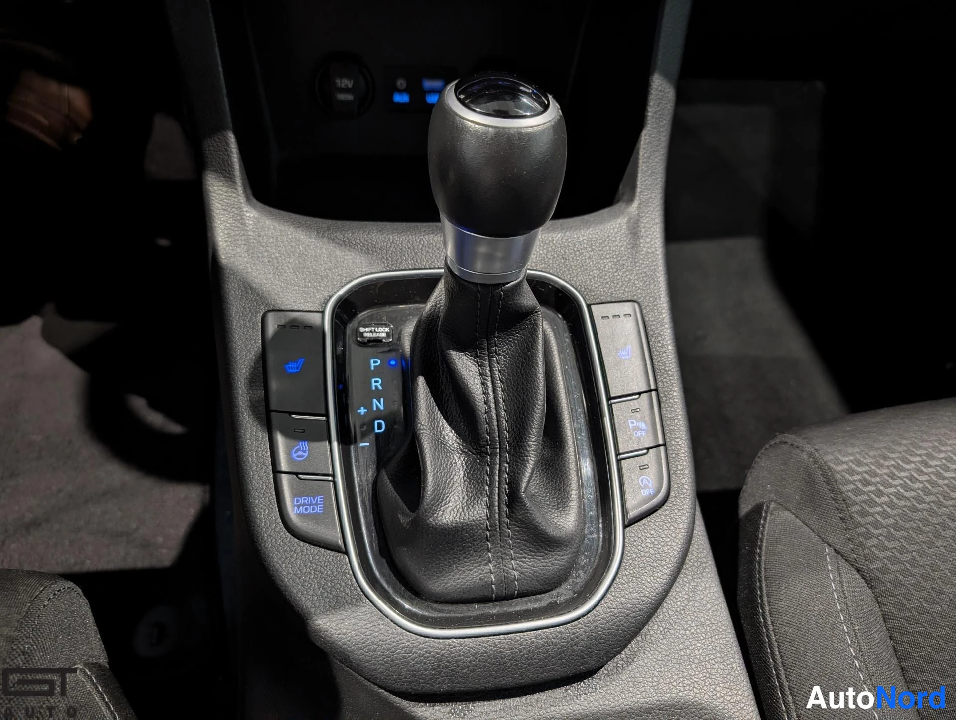 Harmaa Hyundai i30 2019, yksityiskohta, kuva 23