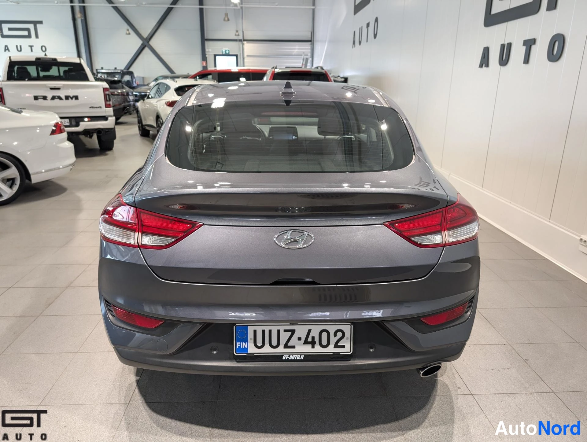 Harmaa Hyundai i30 2019, takaa, kuva 9