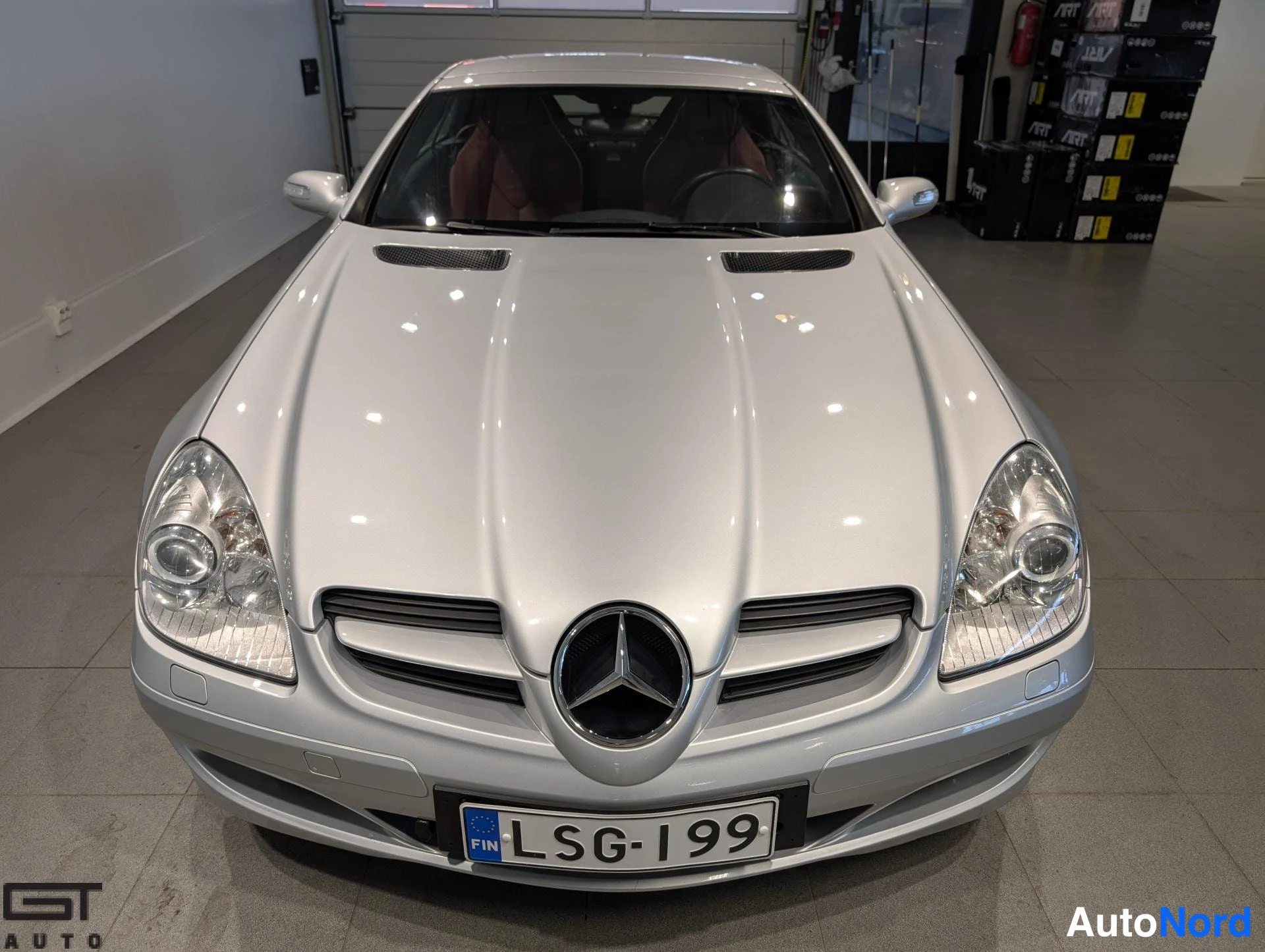 Hopea Mercedes-Benz SLK 2004, edestä, kuva 9