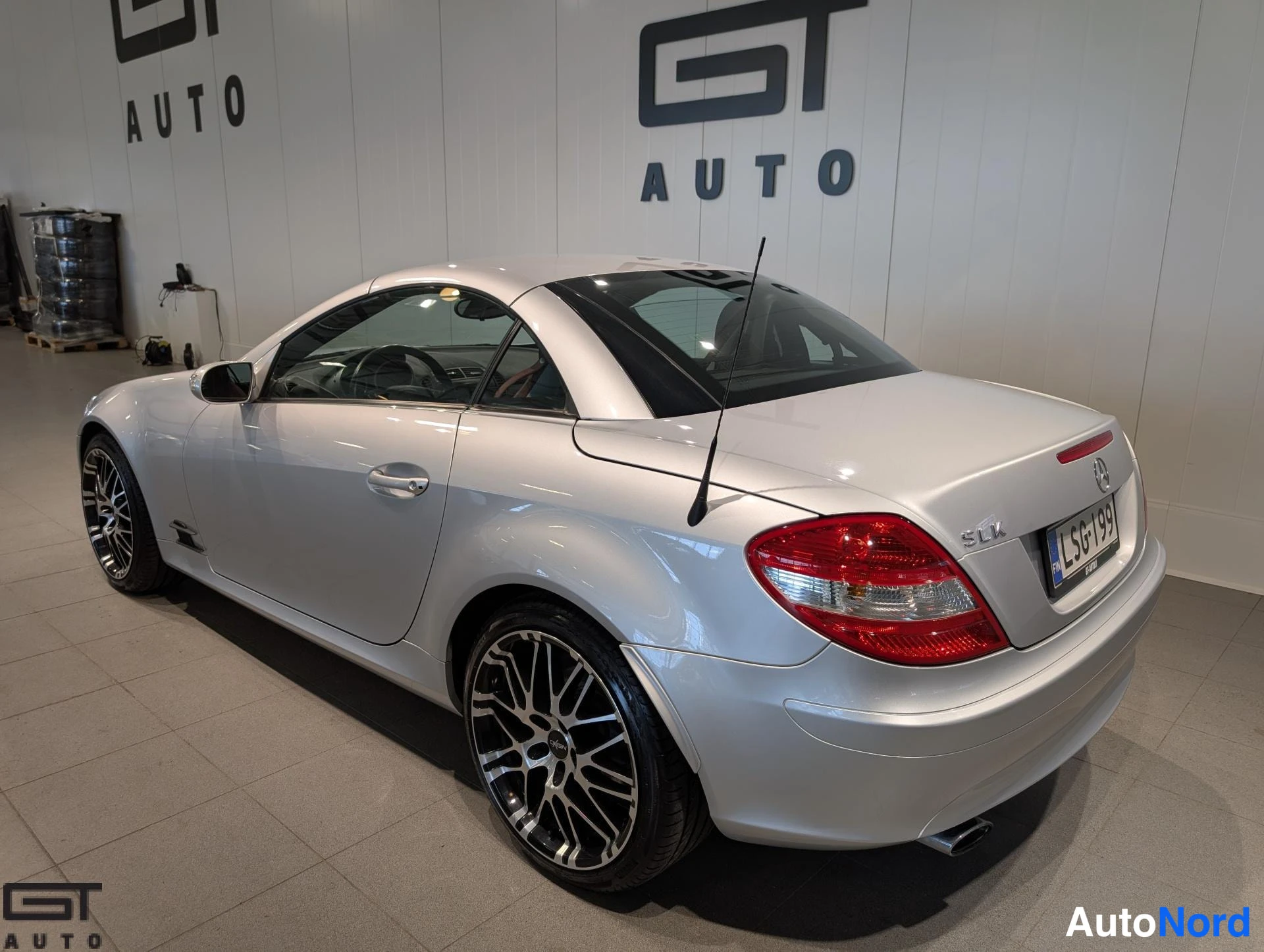 Hopea Mercedes-Benz SLK 2004, takaviisto, kuva 11
