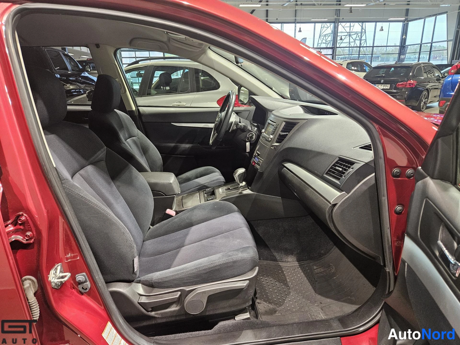 Red Subaru Outback 2013, front seats, photo 14