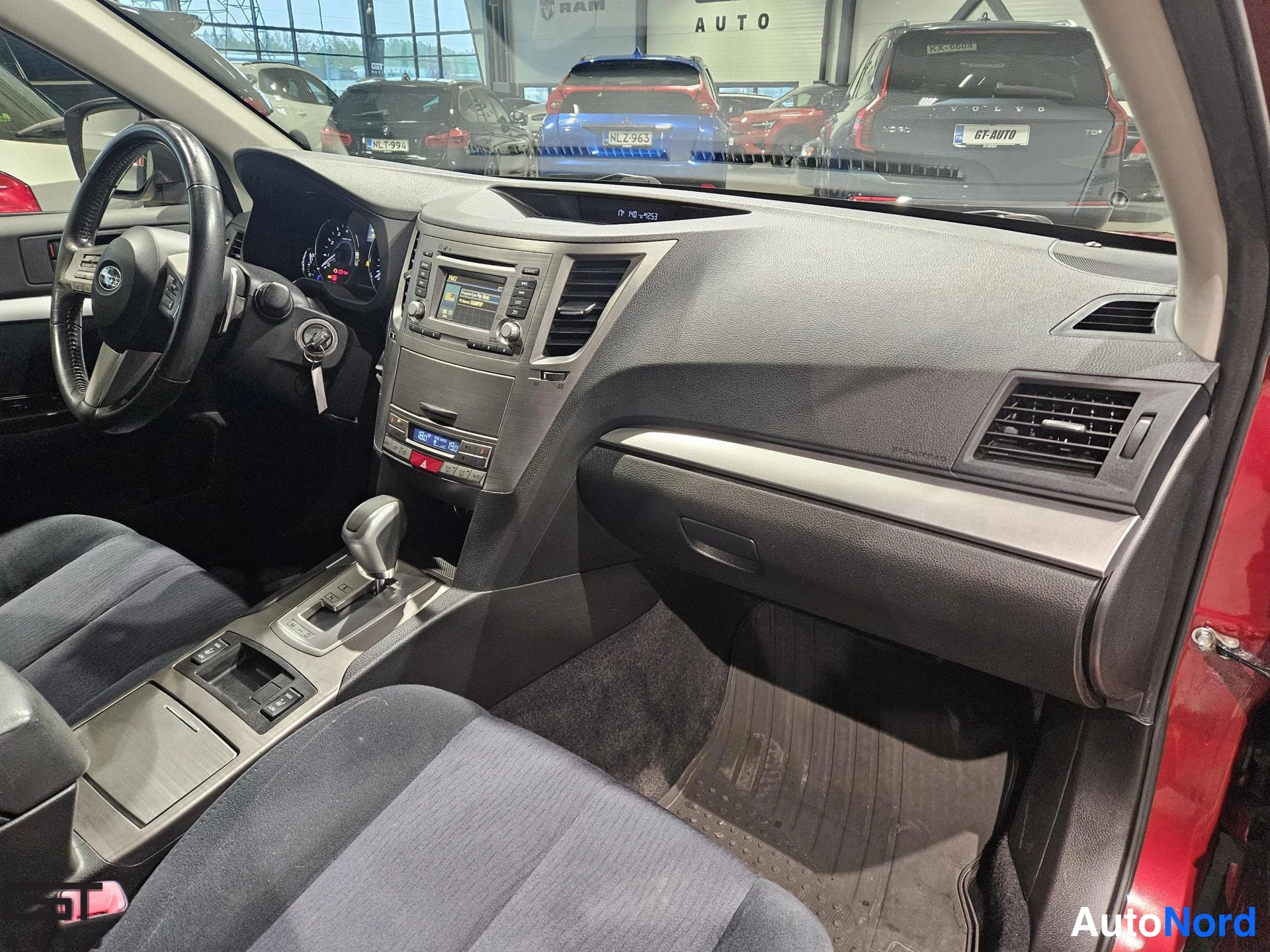 Red Subaru Outback 2013, cockpit, photo 8