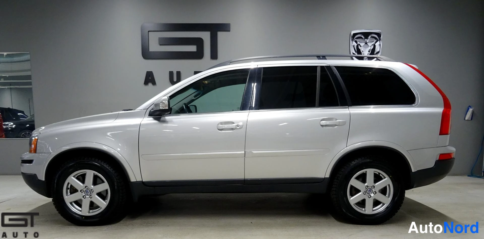 Silver Volvo XC90 2007, side, photo 5