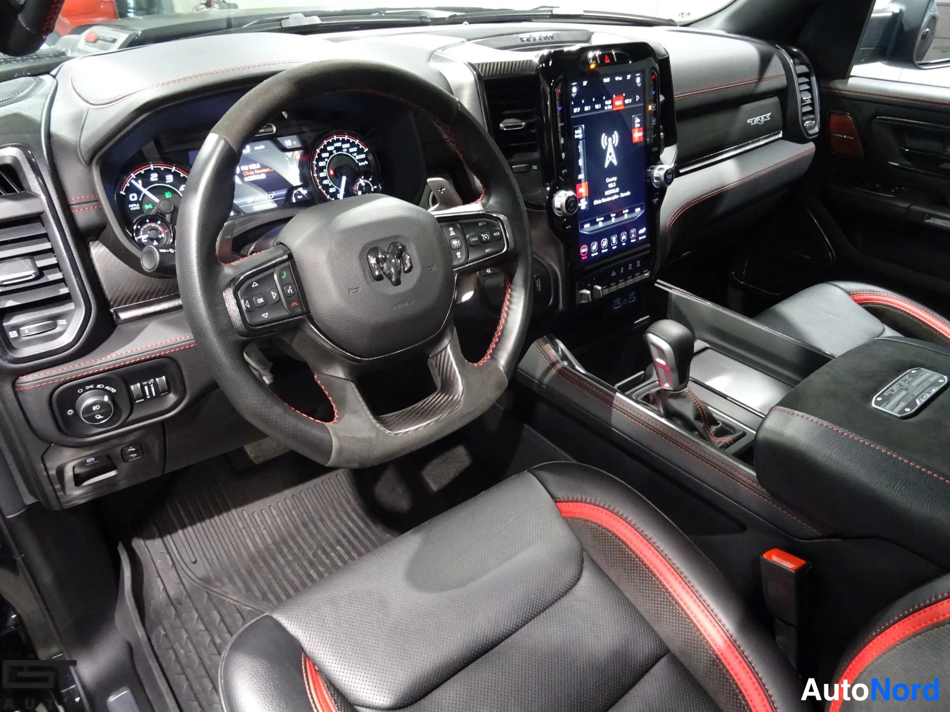 Black Dodge Ram 2021, cockpit, photo 14
