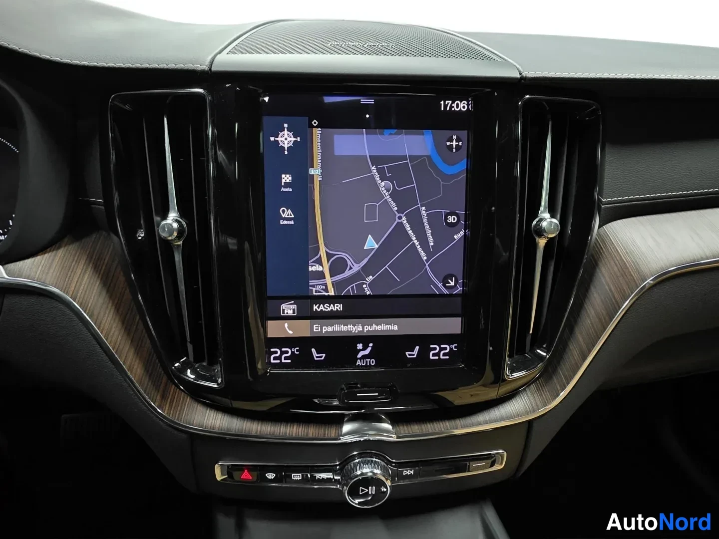 Svart Volvo XC60 2021, detalj, bild 18