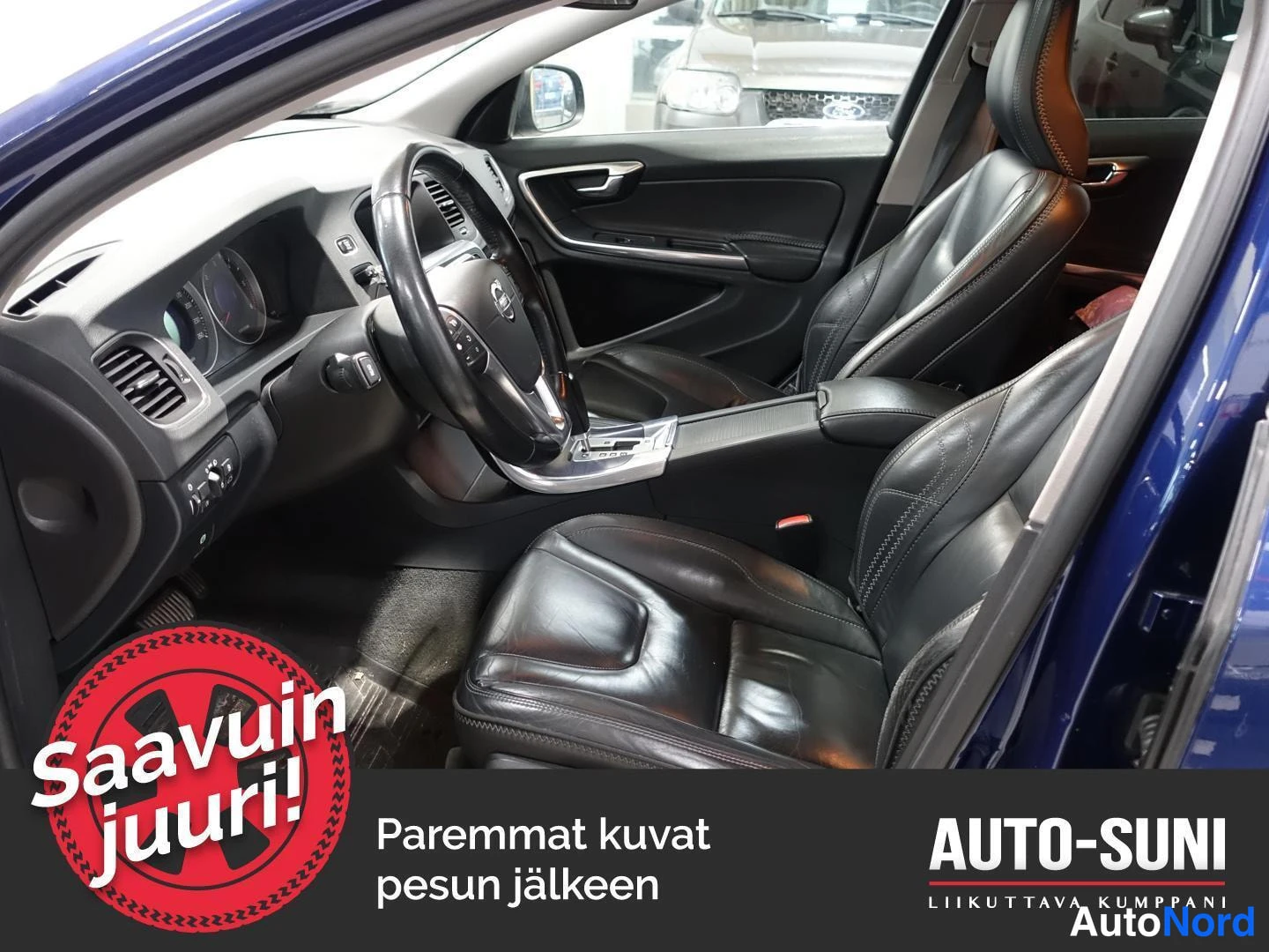 Sininen Volvo V60 2012, etuistuimet, kuva 6
