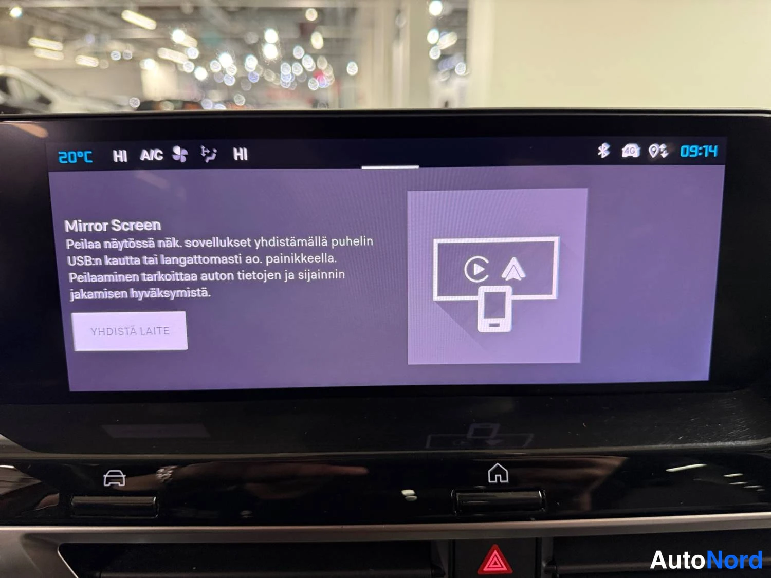Punainen Citroen C4 2023, yksityiskohta, kuva 23