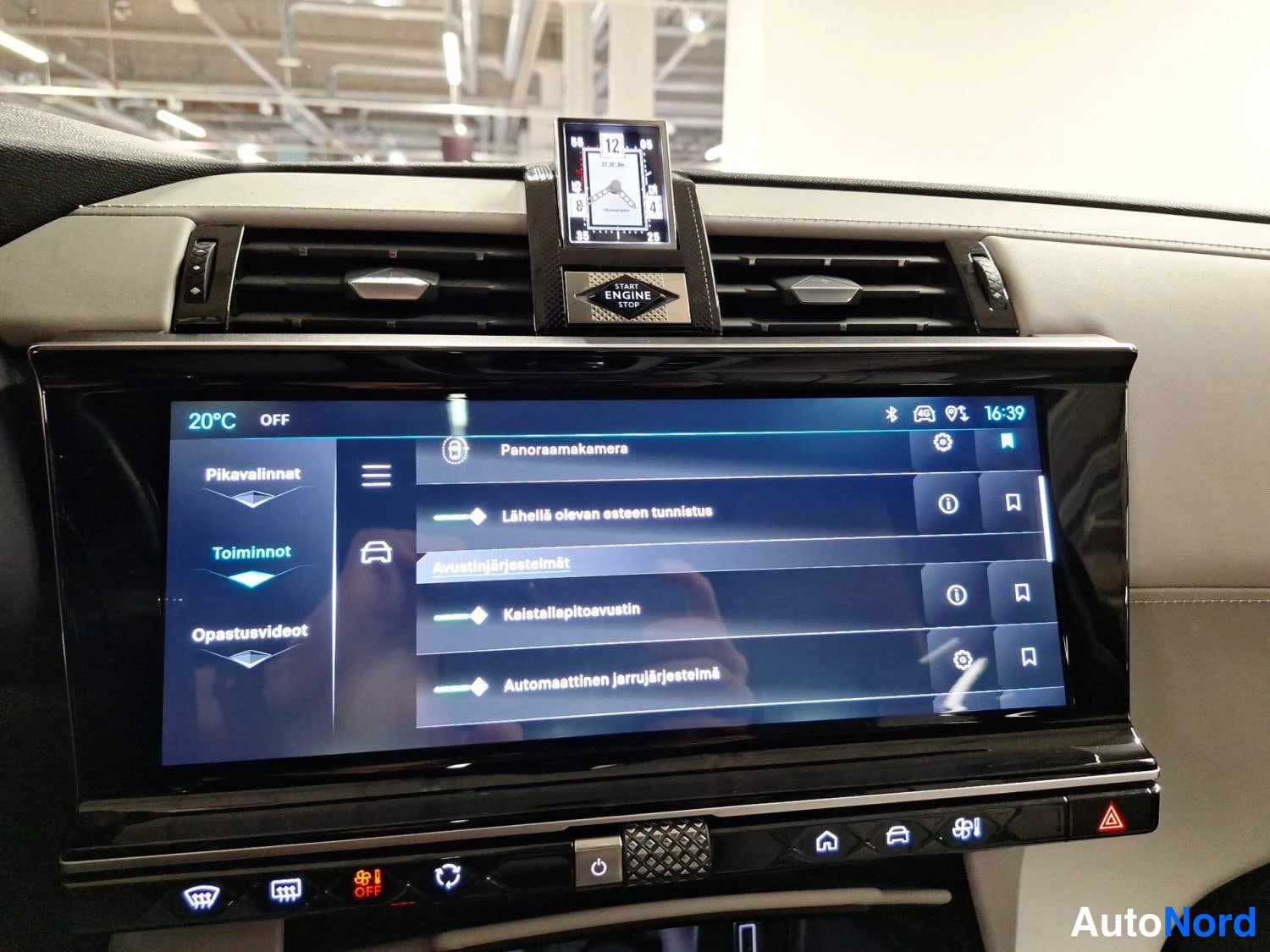 Sininen DS 7 E-Tense 2023, yksityiskohta, kuva 23