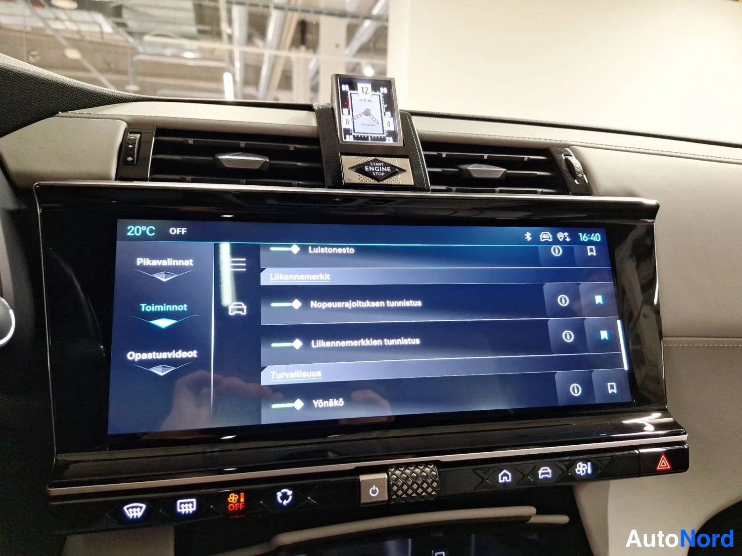 Sininen DS 7 E-Tense 2023, yksityiskohta, kuva 24