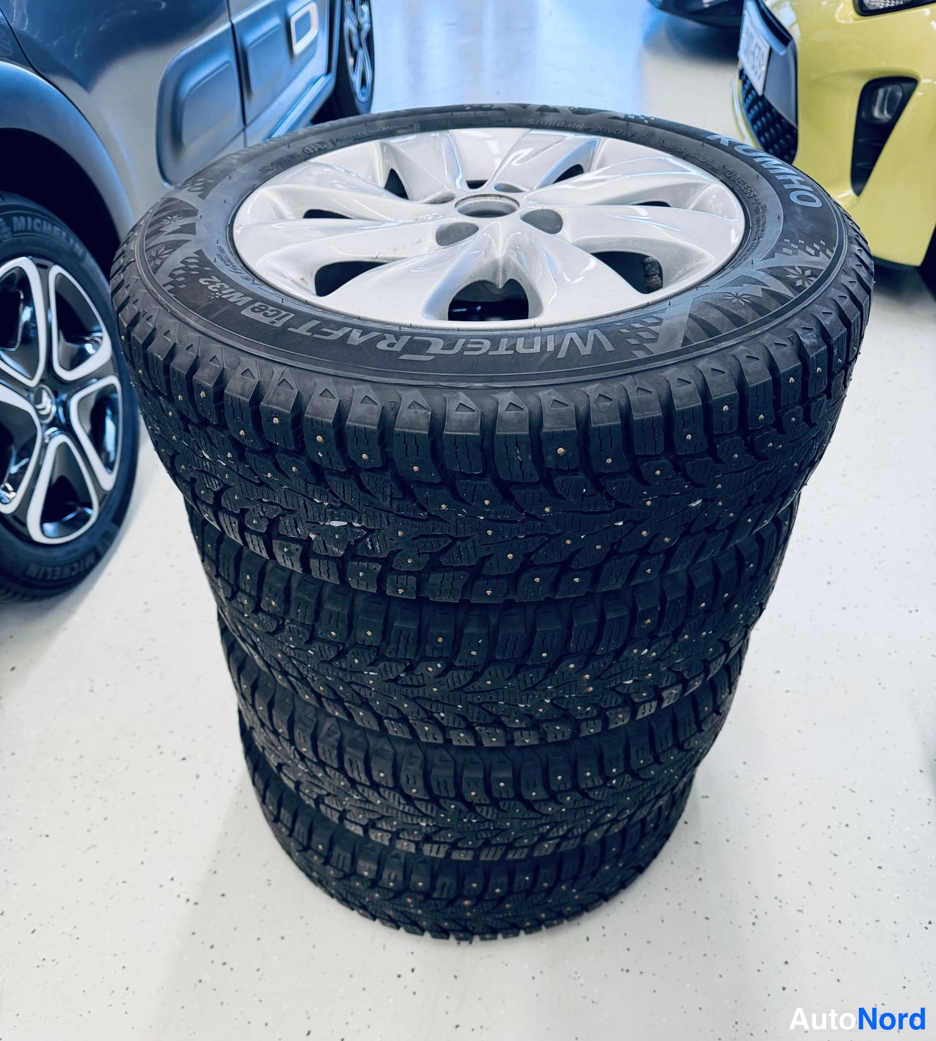 Valkoinen Opel Corsa 2018, yksityiskohta, kuva 16