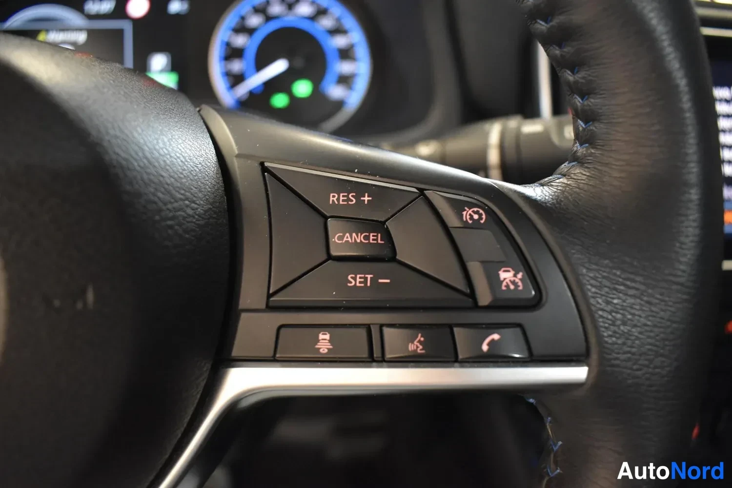 Harmaa Nissan Leaf 2023, yksityiskohta, kuva 18