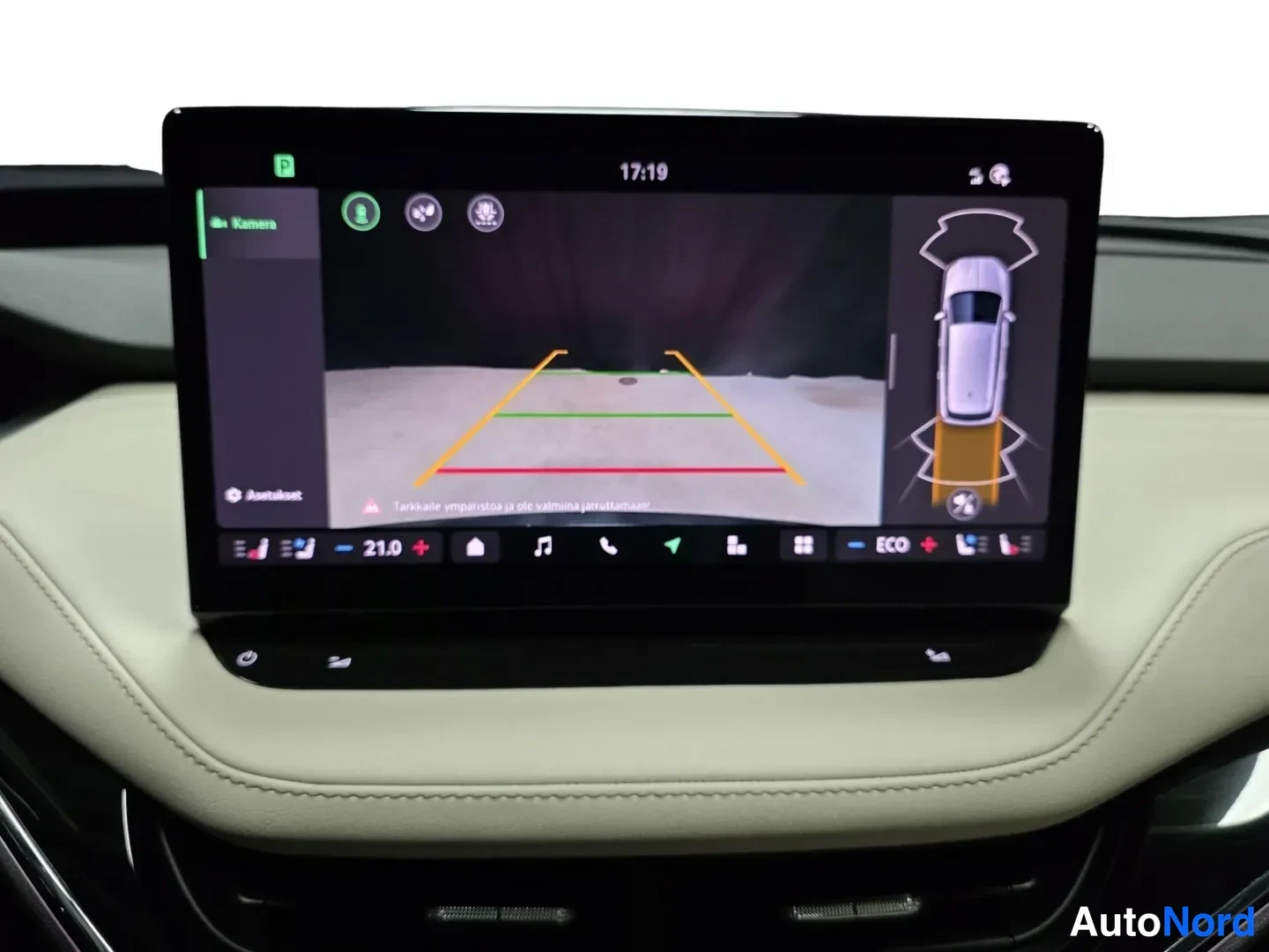 Harmaa Skoda Enyaq 2024, yksityiskohta, kuva 17