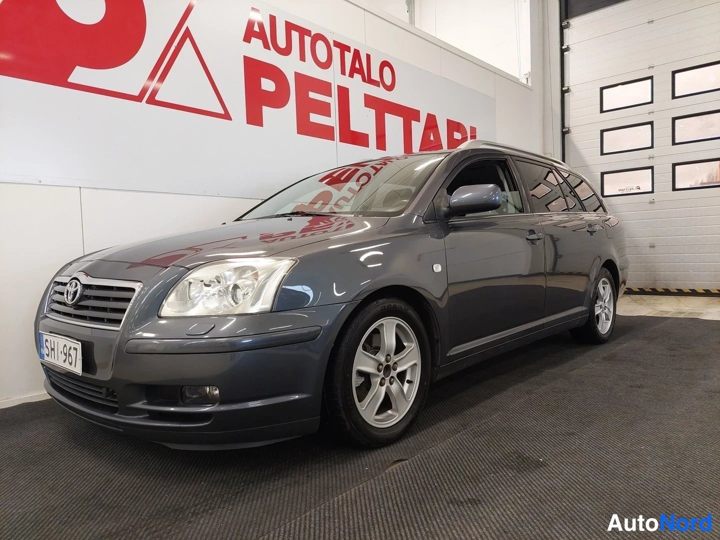 Toyota Avensis 2,0 VVT-i Linea Sol Technical 2005