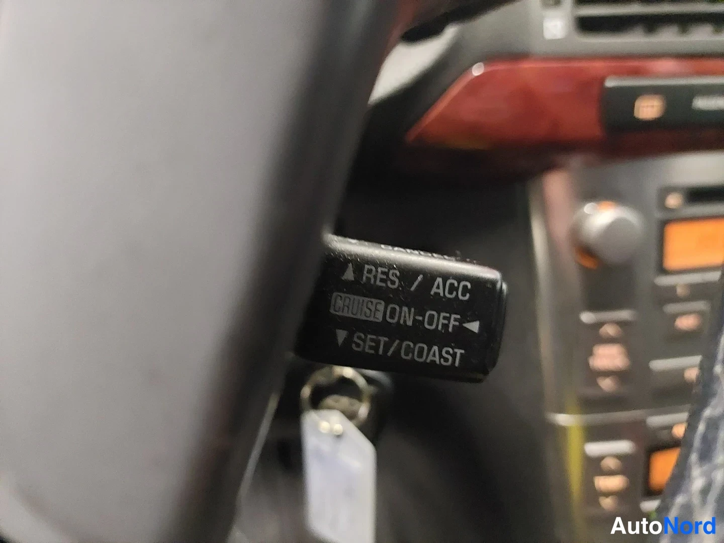 Harmaa Toyota Avensis 2005, yksityiskohta, kuva 24