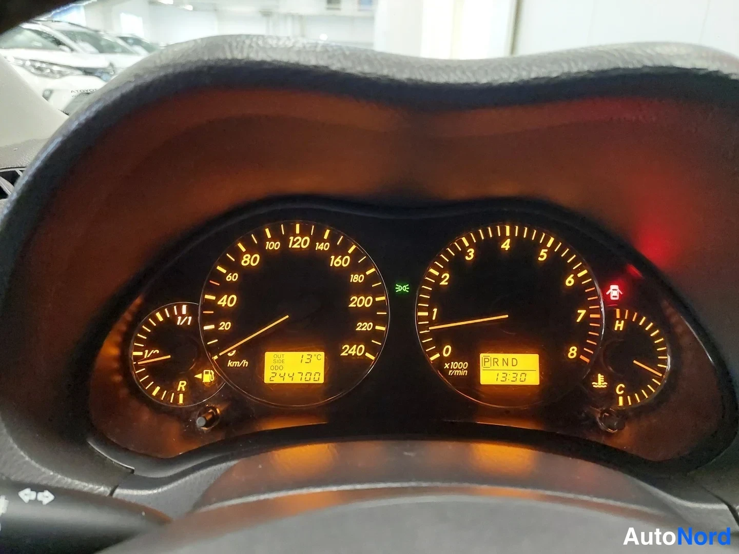 Harmaa Toyota Avensis 2005, yksityiskohta, kuva 17
