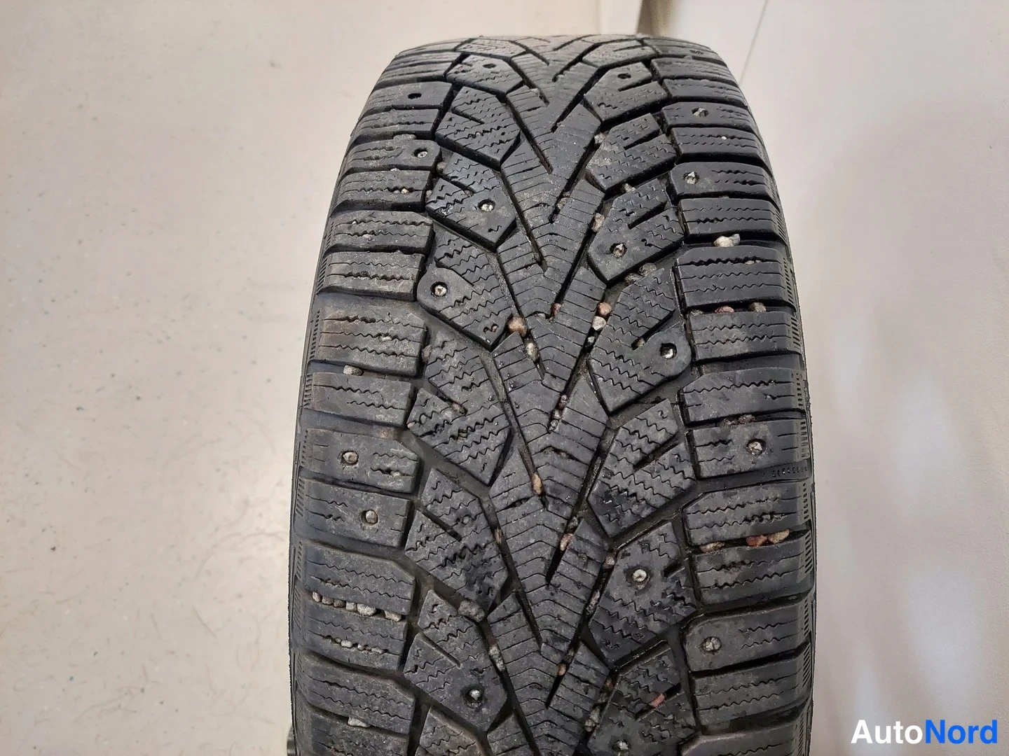 Harmaa Toyota Avensis 2005, yksityiskohta, kuva 21
