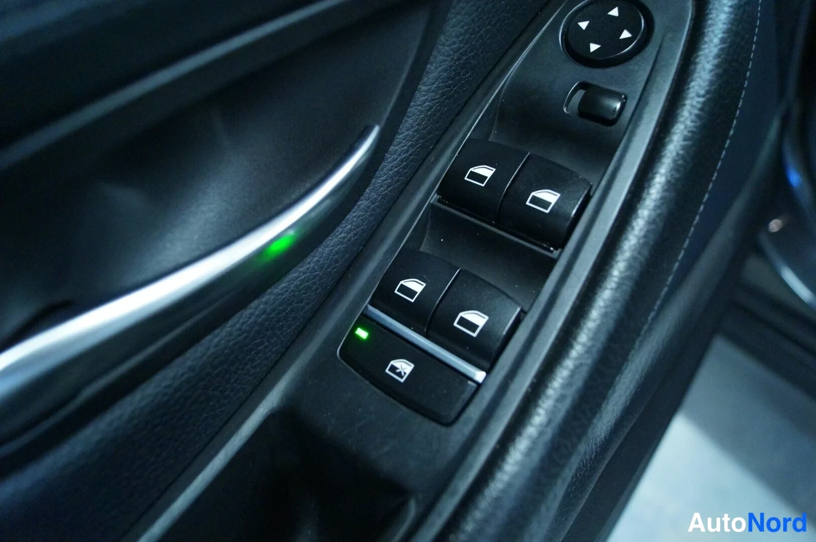 Harmaa BMW 520d 2011, yksityiskohta, kuva 11