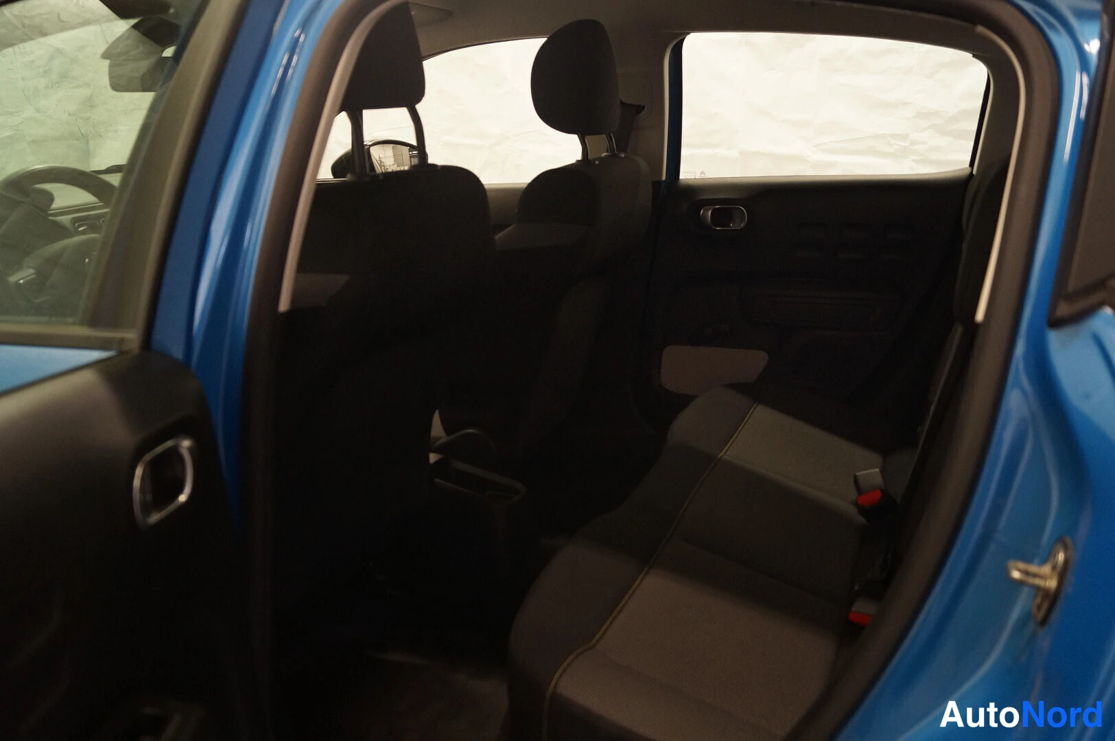 Sininen Citroen C3 2018, takaistuimet, kuva 10