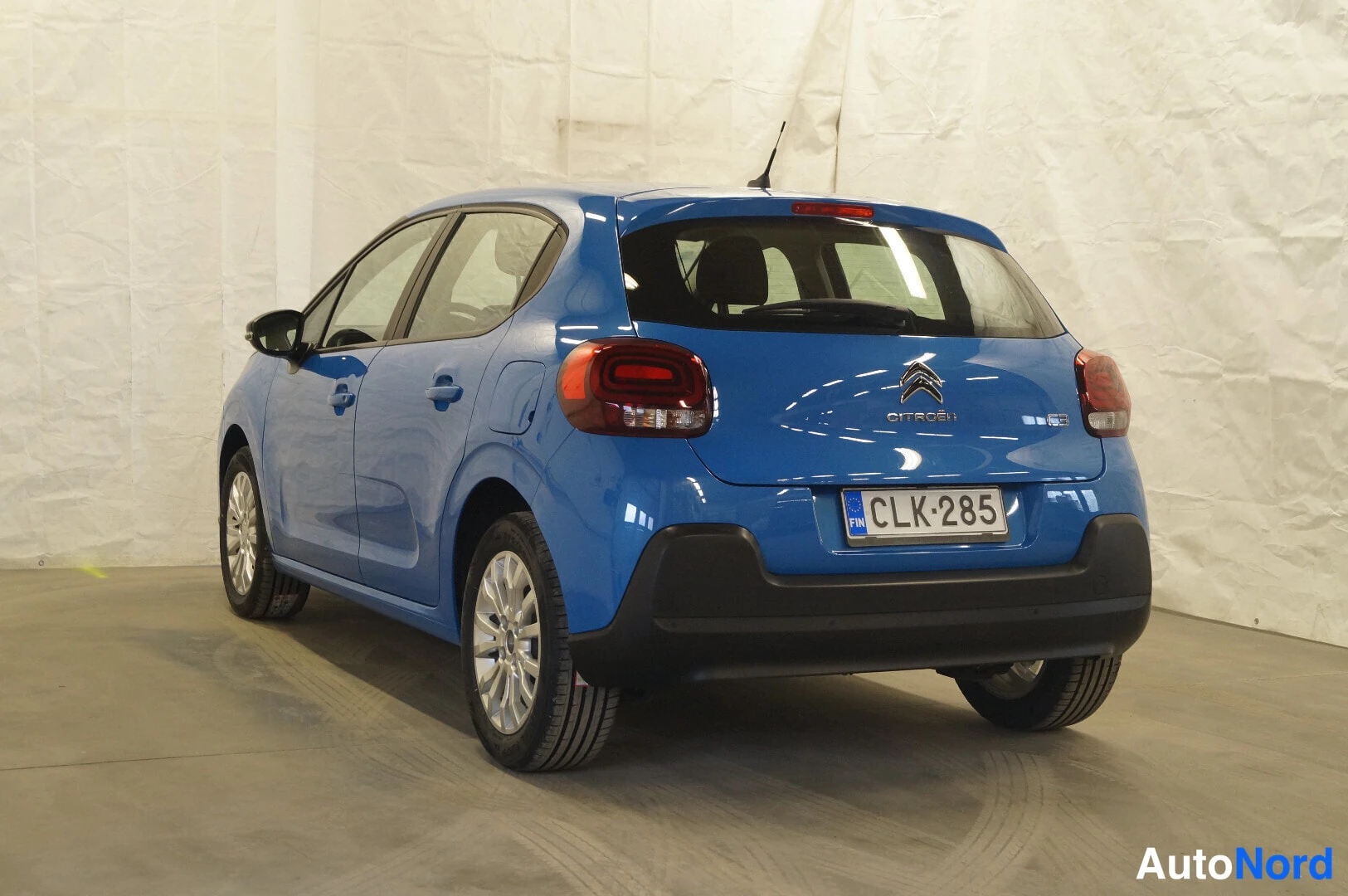 Sininen Citroen C3 2018, takaviisto, kuva 4