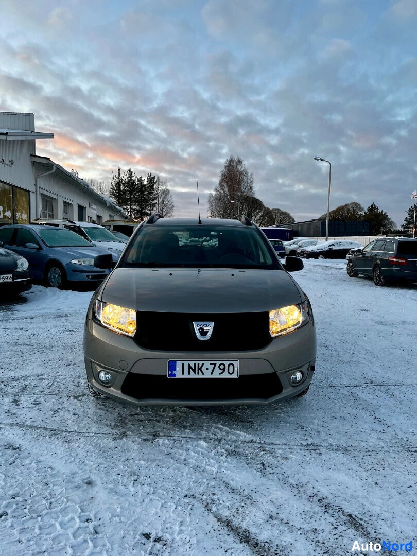 Beige Dacia Logan MCV 2014, front, photo 4