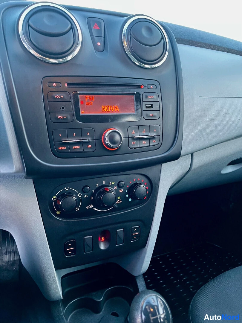 Beige Dacia Logan MCV 2014, detail, photo 13