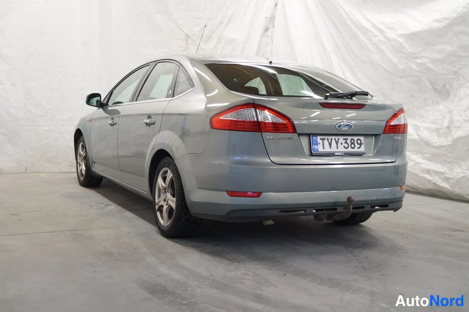 Vihreä Ford Mondeo 2009, takaviisto, kuva 4