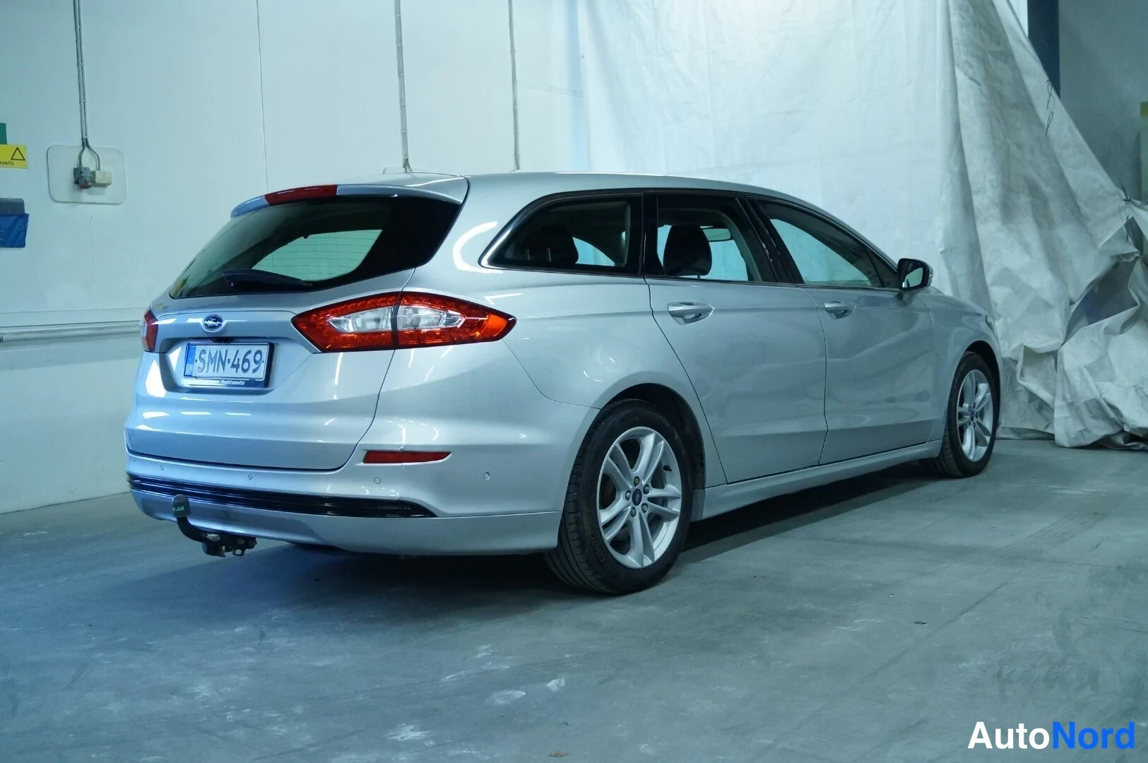 Hopea Ford Mondeo 2018, takaviisto, kuva 3