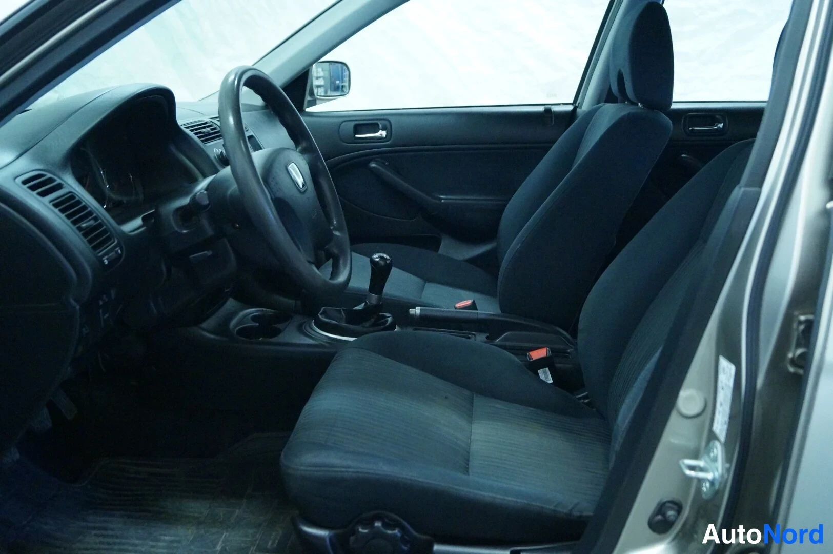 Beige Honda Civic 2003, etuistuimet, kuva 8