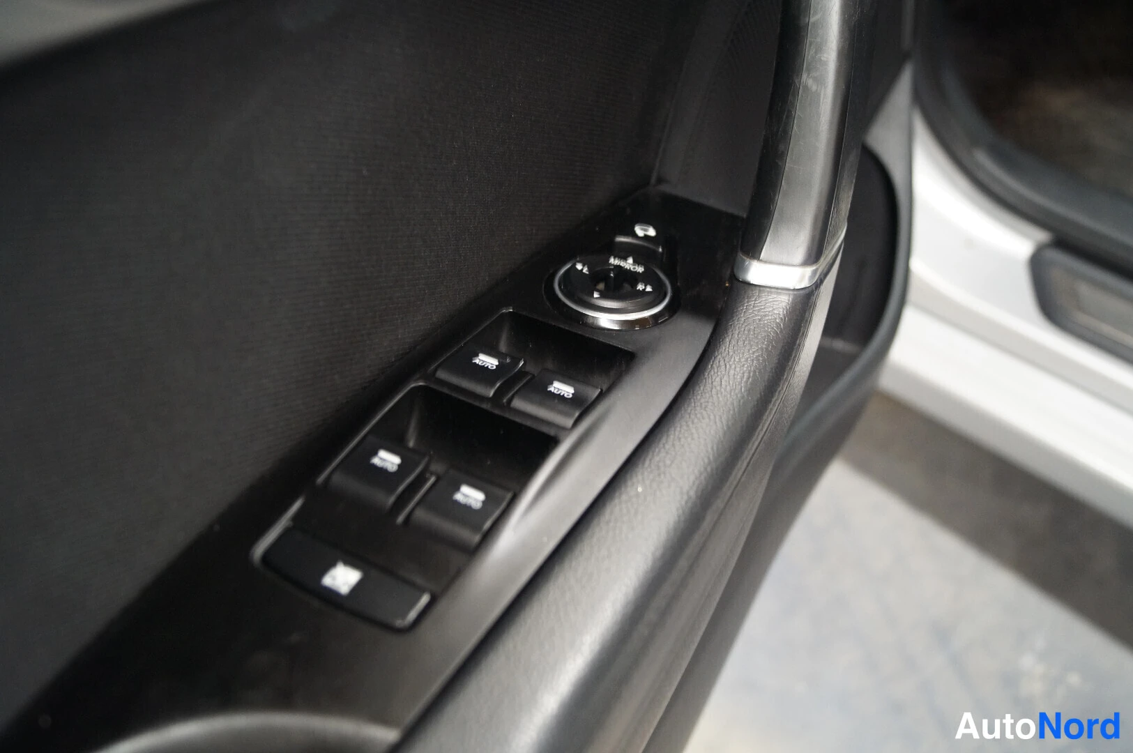 Hopea Hyundai i40 2012, yksityiskohta, kuva 13