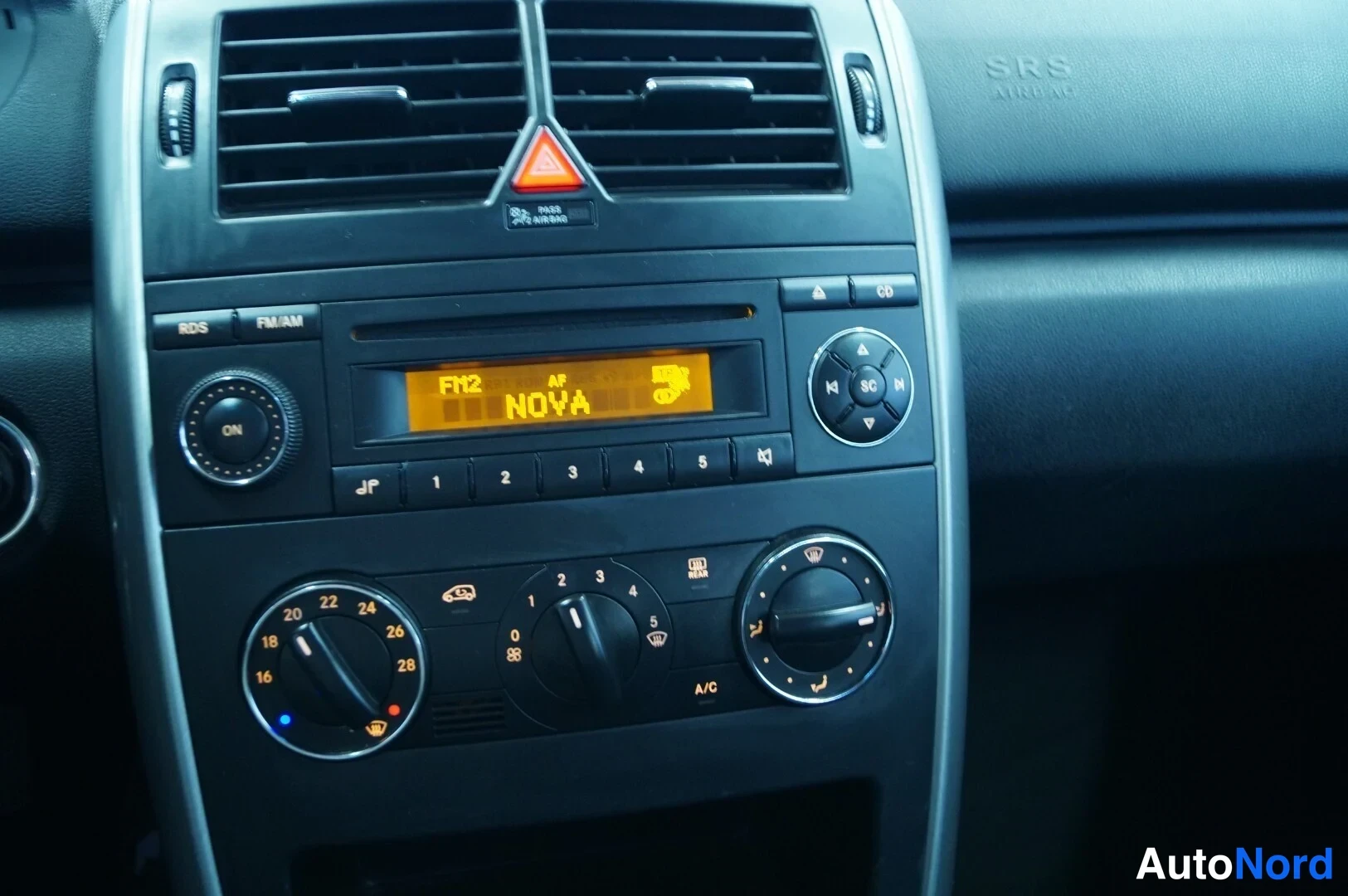 Harmaa Mercedes-Benz A 150 2008, yksityiskohta, kuva 12