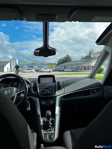 Musta Opel Zafir Tourer 2014, ohjaamo, kuva 10