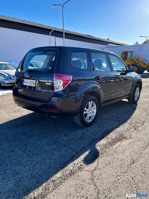 Blue Subaru Forester 2012, rear three-quarter, photo 5