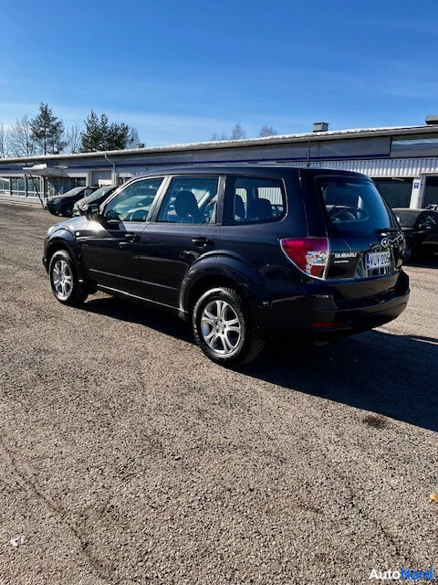 Blue Subaru Forester 2012, rear three-quarter, photo 6
