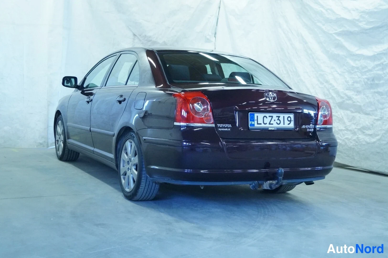 Violetti Toyota Avensis 2008, takaviisto, kuva 4