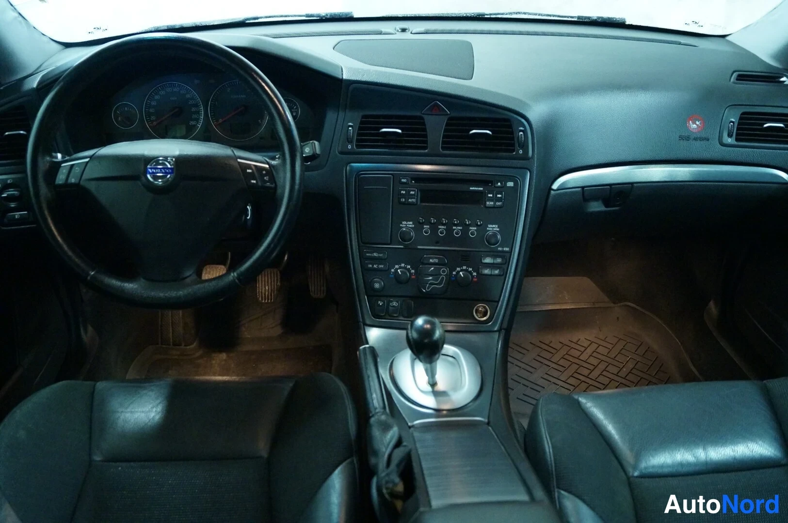 Copper Volvo S60 2008, cockpit, photo 6