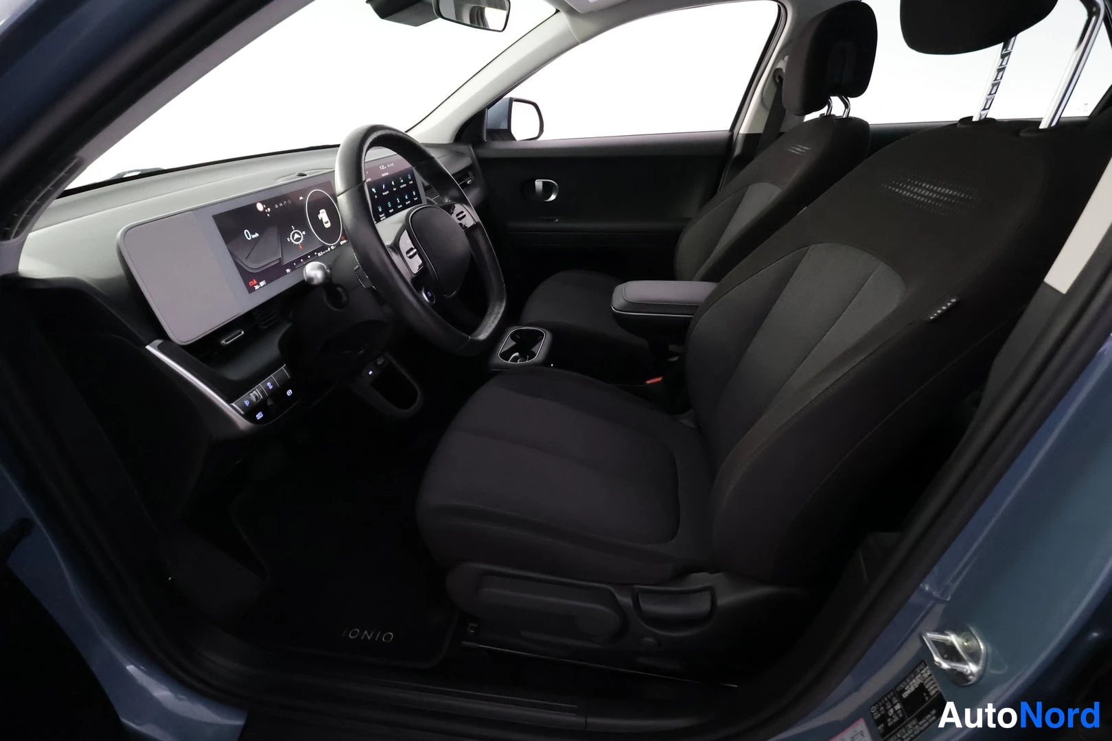 Harmaa Hyundai IONIQ 5 2023, ohjaamo, kuva 10