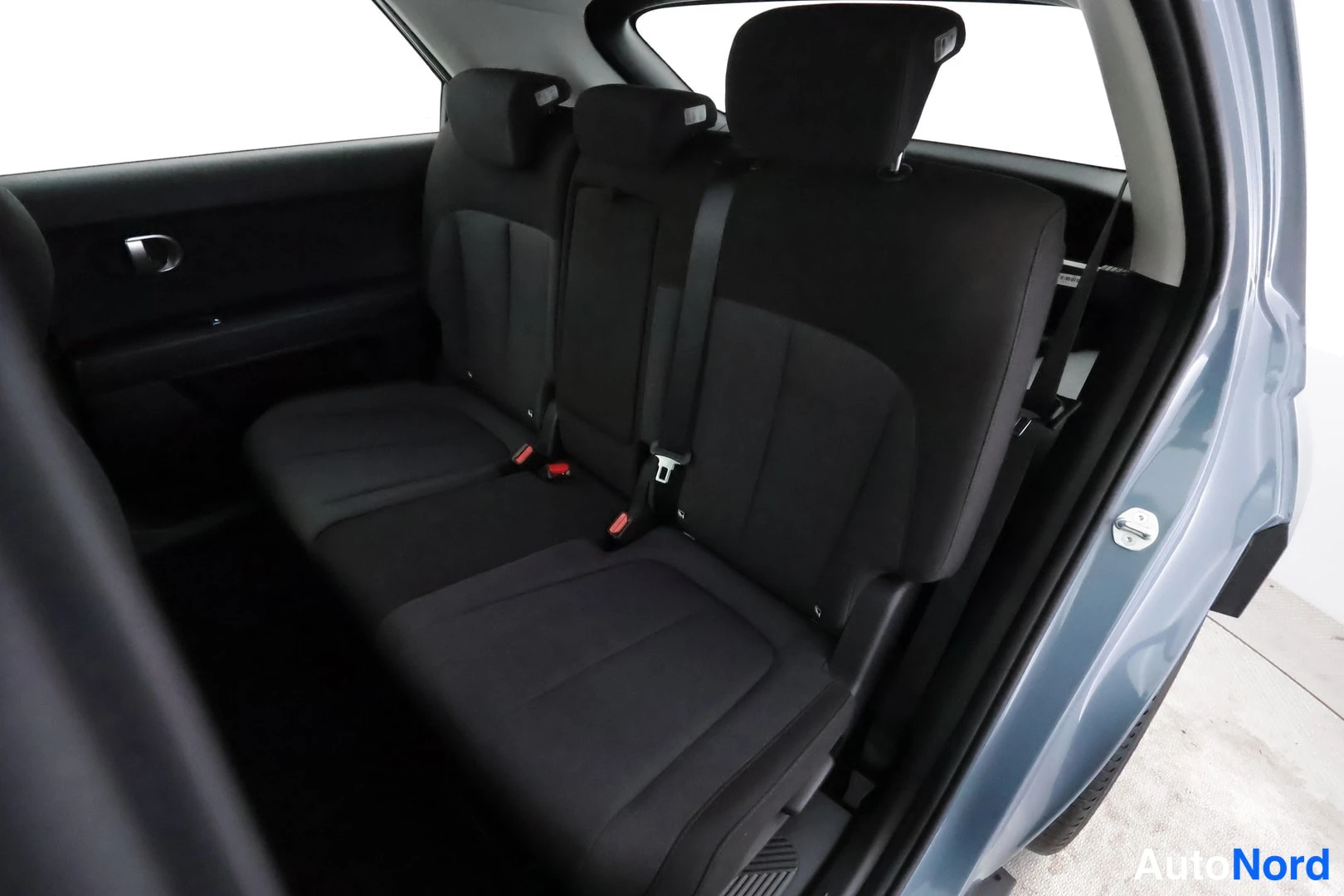 Harmaa Hyundai IONIQ 5 2023, takaistuimet, kuva 19