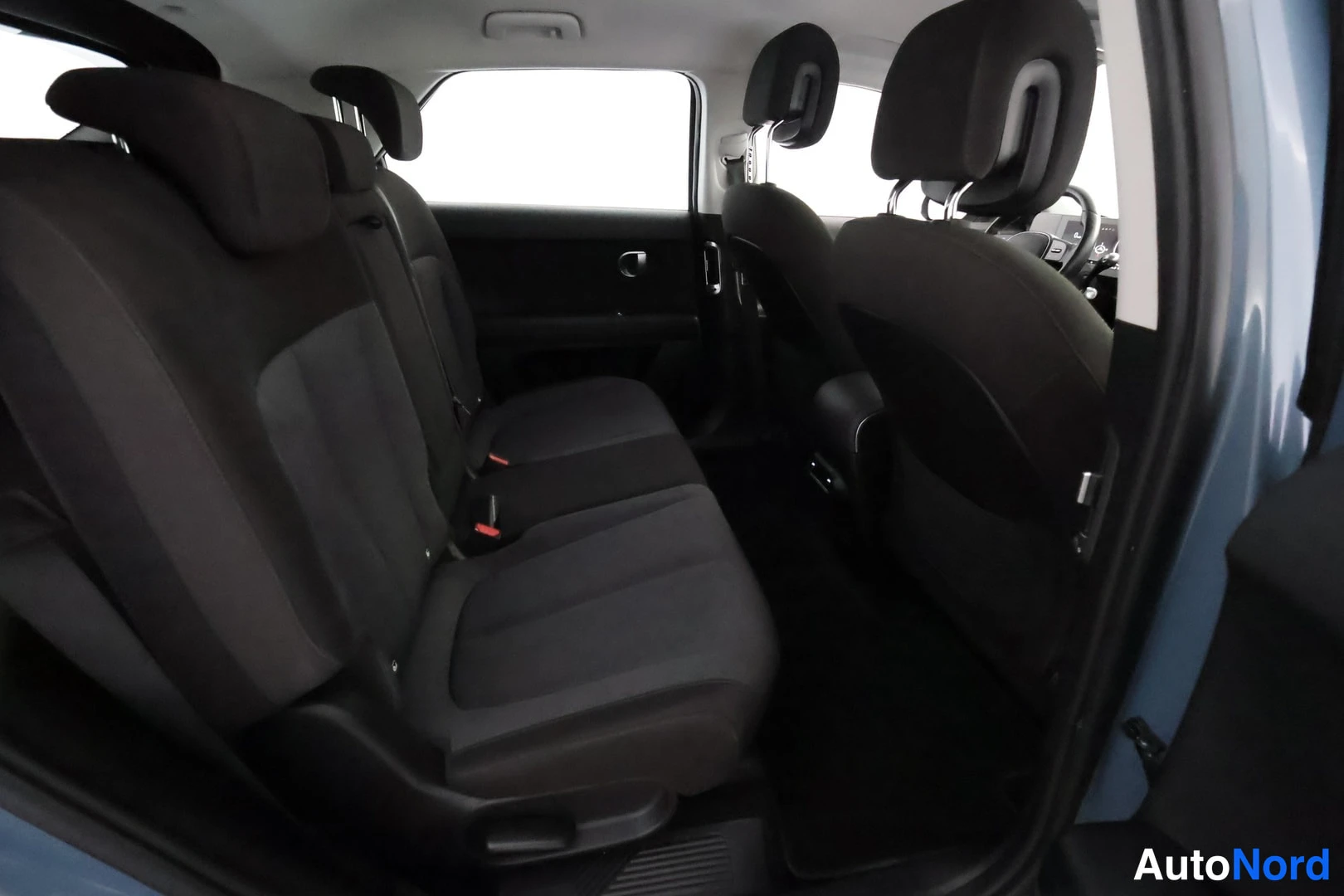 Harmaa Hyundai IONIQ 5 2023, takaistuimet, kuva 21