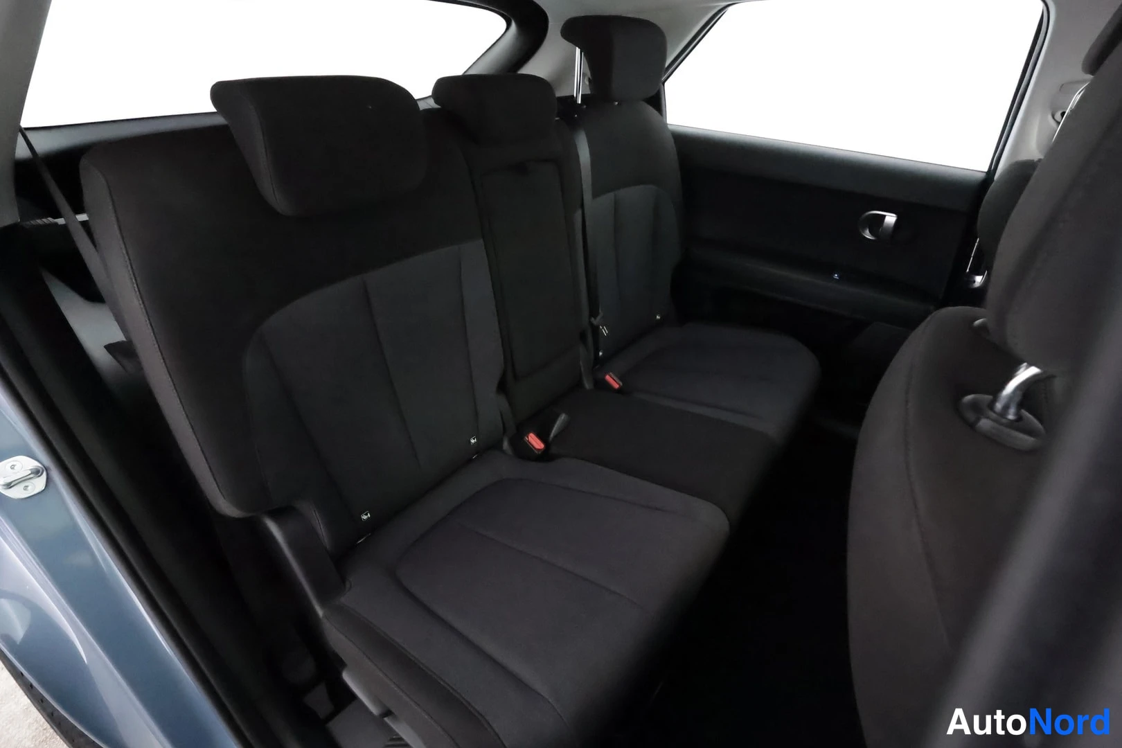 Harmaa Hyundai IONIQ 5 2023, takaistuimet, kuva 22